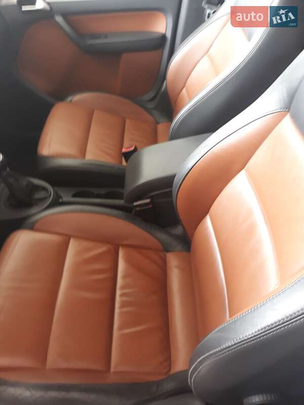 Мінівен Volkswagen Touran 2007 в Житомирі фото 11 Мінівен Volkswagen Touran 2007 в Житомирі