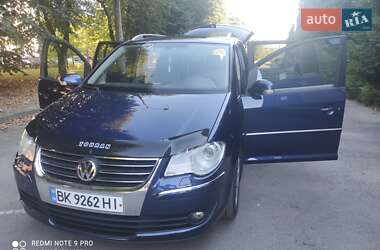 Минивэн Volkswagen Touran 2008 в Ровно