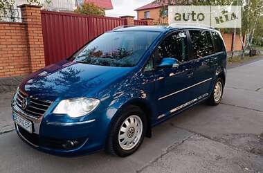 Мінівен Volkswagen Touran 2006 в Миколаєві