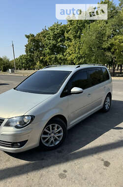 Мінівен Volkswagen Touran 2009 в Одесі