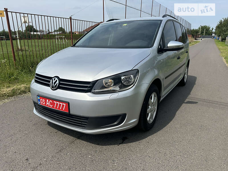 Мінівен Volkswagen Touran 2014 в Луцьку