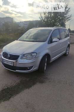 Мінівен Volkswagen Touran 2005 в Малині