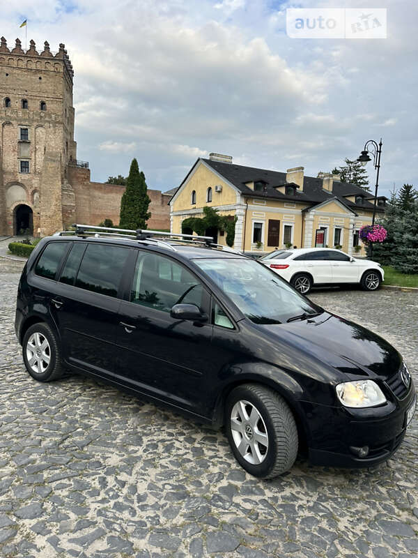 Минивэн Volkswagen Touran 2004 в Луцке