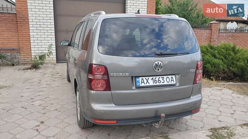 Минивэн Volkswagen Touran 2008 в Харькове фото 5 Минивэн Volkswagen Touran 2008 в Харькове