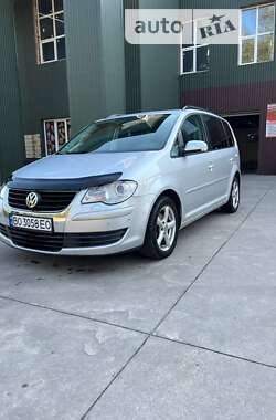 Минивэн Volkswagen Touran 2009 в Славуте