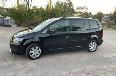 Минивэн Volkswagen Touran 2011 в Коростене