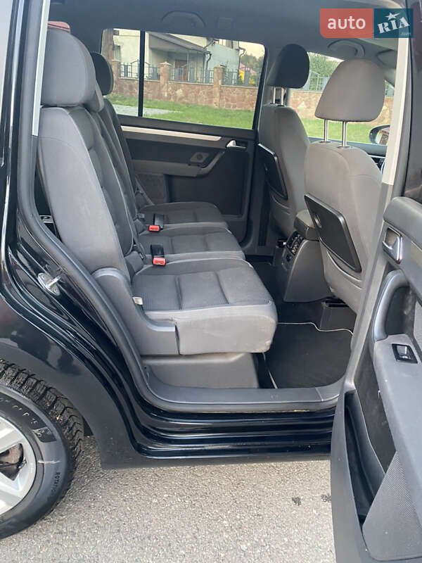 Минивэн Volkswagen Touran 2009 в Тернополе