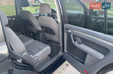 Минивэн Volkswagen Touran 2009 в 