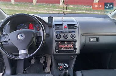Минивэн Volkswagen Touran 2009 в 