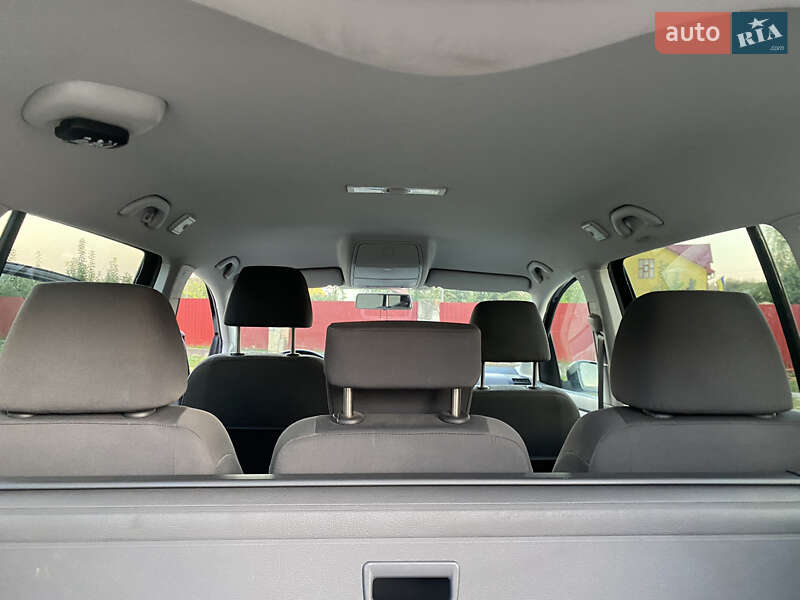 Минивэн Volkswagen Touran 2009 в Тернополе