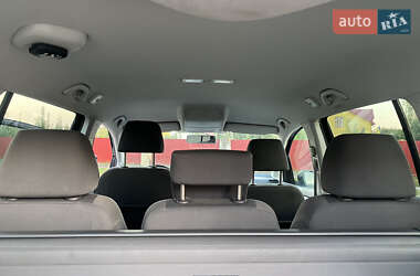 Минивэн Volkswagen Touran 2009 в 