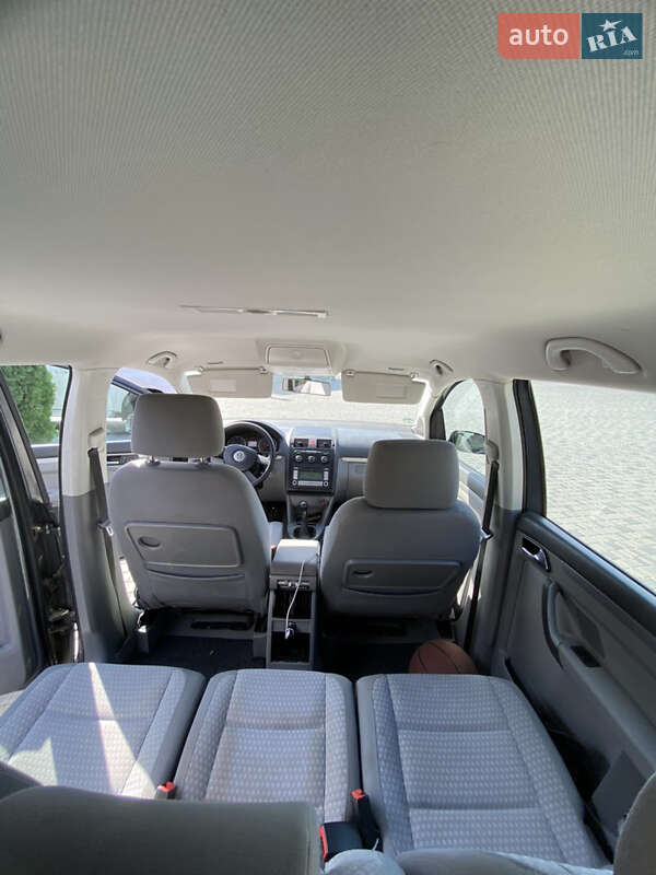 Мінівен Volkswagen Touran 2005 в Кропивницькому