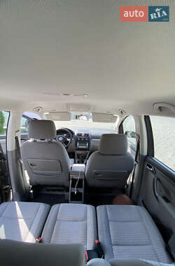 Минивэн Volkswagen Touran 2005 в 