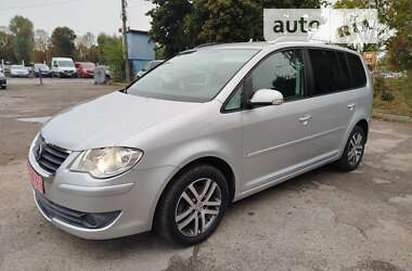 Минивэн Volkswagen Touran 2007 в Луцке