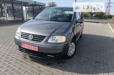 Минивэн Volkswagen Touran 2005 в Александрие