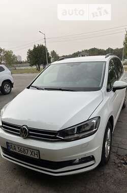 Микровэн Volkswagen Touran 2015 в Киеве