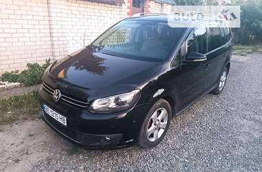 Мінівен Volkswagen Touran 2011 в Миколаєві