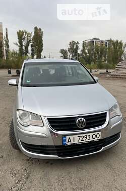 Минивэн Volkswagen Touran 2007 в Вышгороде