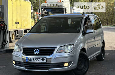 Мінівен Volkswagen Touran 2007 в Дніпрі