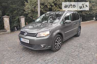 Мінівен Volkswagen Touran 2011 в Чернівцях