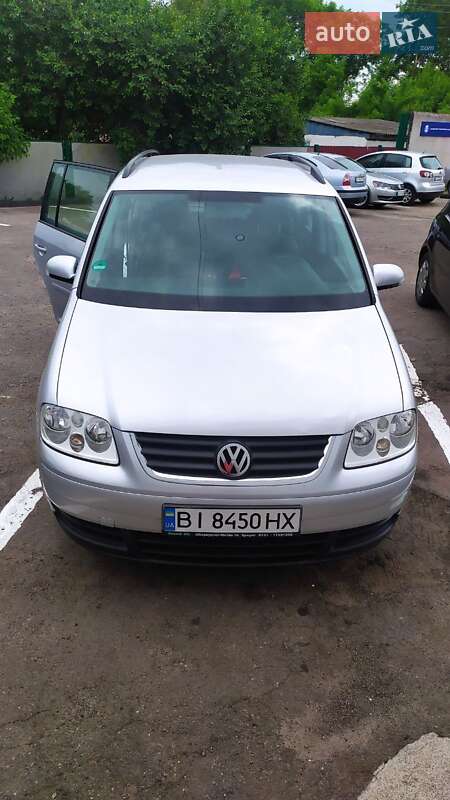 Минивэн Volkswagen Touran 2003 в Миргороде