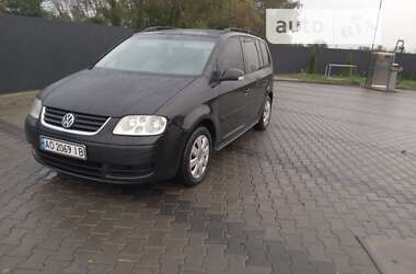 Минивэн Volkswagen Touran 2005 в Иршаве