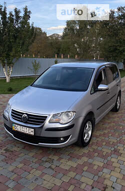 Минивэн Volkswagen Touran 2009 в Львове