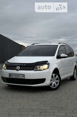 Минивэн Volkswagen Touran 2010 в Хмельницком