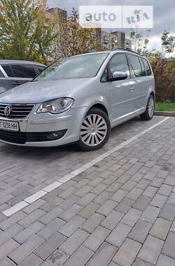 Мінівен Volkswagen Touran 2009 в Львові