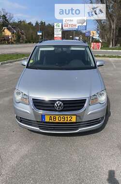 Минивэн Volkswagen Touran 2008 в Броварах