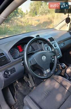 Минивэн Volkswagen Touran 2007 в 
