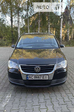 Минивэн Volkswagen Touran 2008 в Луцке