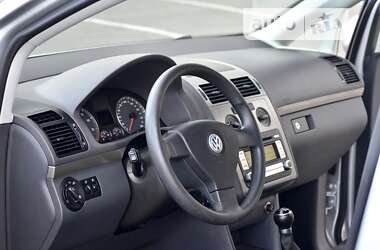 Мінівен Volkswagen Touran 2008 в Дніпрі