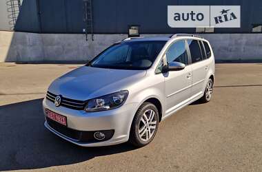 Минивэн Volkswagen Touran 2011 в Киеве