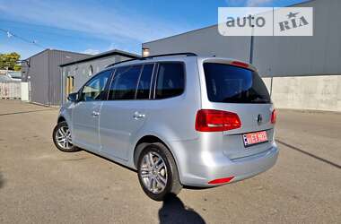 Минивэн Volkswagen Touran 2011 в Киеве