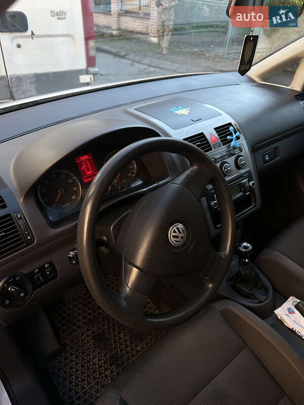 Минивэн Volkswagen Touran 2009 в Ивано-Франковске