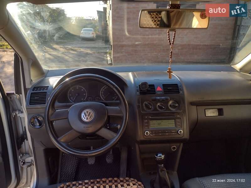 Мінівен Volkswagen Touran 2005 в Городку