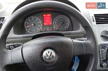 Минивэн Volkswagen Touran 2009 в Красилове