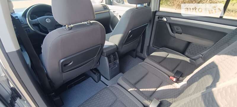 Минивэн Volkswagen Touran 2007 в Кривом Роге