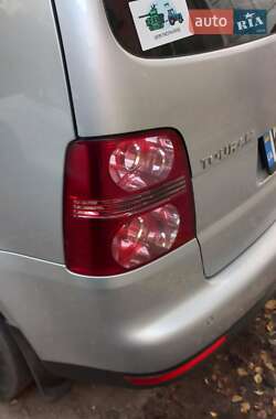 Минивэн Volkswagen Touran 2009 в 