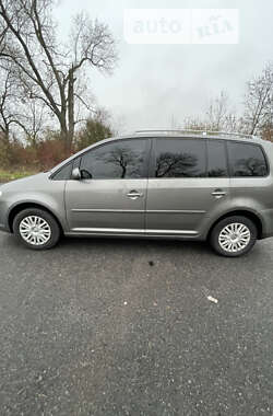 Минивэн Volkswagen Touran 2008 в Львове