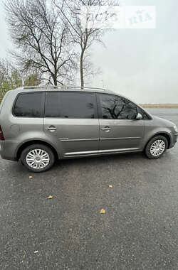 Минивэн Volkswagen Touran 2008 в Львове