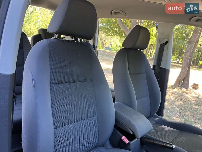 Минивэн Volkswagen Touran 2012 в Нежине фото 30 Минивэн Volkswagen Touran 2012 в Нежине