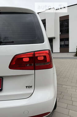 Мінівен Volkswagen Touran 2010 в Ковелі