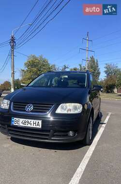 Минивэн Volkswagen Touran 2003 в 