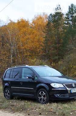 Мінівен Volkswagen Touran 2008 в Харкові