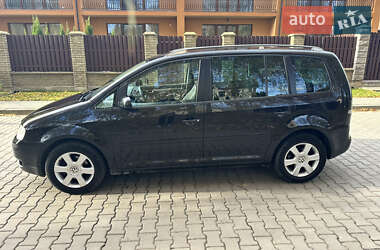 Минивэн Volkswagen Touran 2004 в Луцке