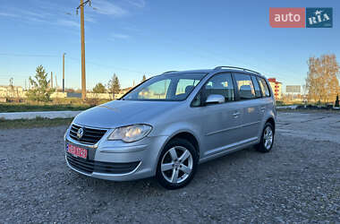 Минивэн Volkswagen Touran 2008 в Червонограде