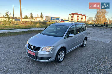 Минивэн Volkswagen Touran 2008 в Червонограде