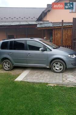 Мінівен Volkswagen Touran 2008 в Івано-Франківську